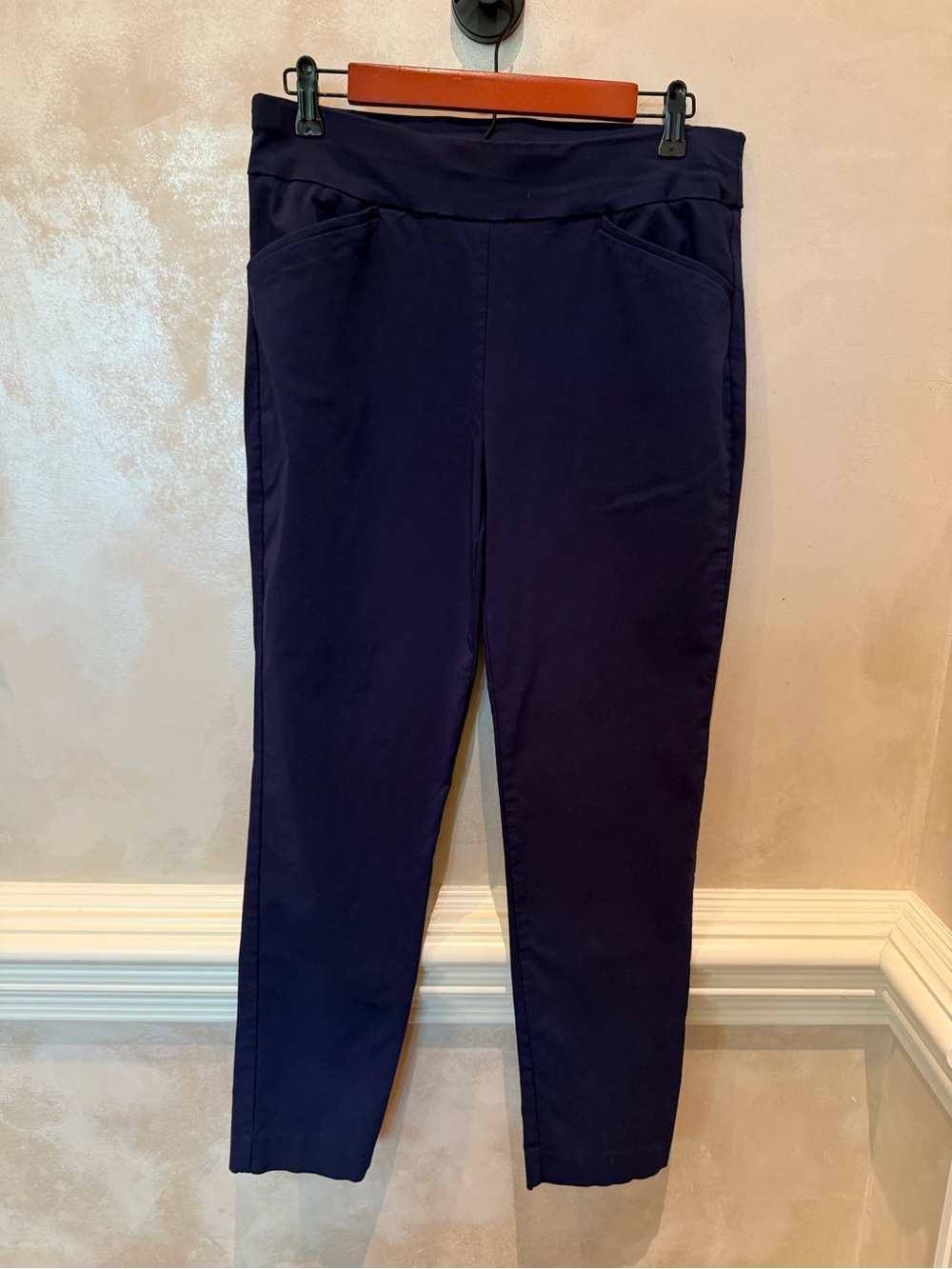 Chico's Deep Navy Pull-On Ankle Pants